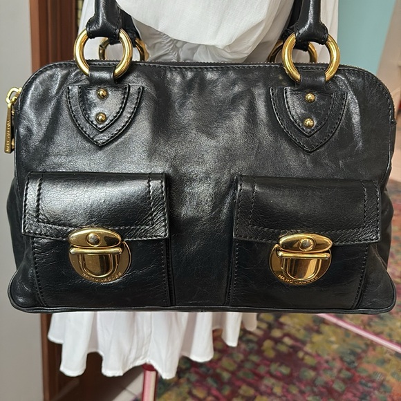 Marc Jacobs Handbags - Marc Jacobs   Satchel  shoulder bag leather  black  three compartments like new